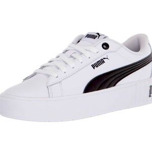 PUMA Women's Smash Platform V2 Sneaker, size 7.5